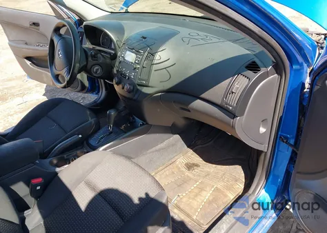 2010 Hyundai Elantra Touring Gls from USA, damaged, VIN KMHDB8AE2AU054152